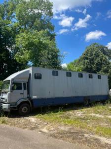 Camion pour 9 chevaux - contrôle technique ok