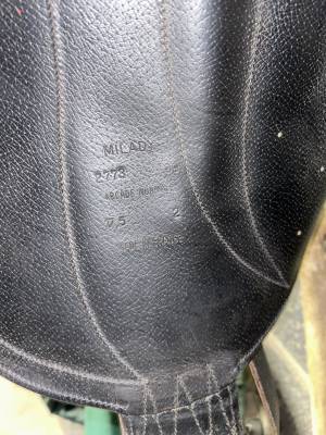 Selle de dressage devoucoux 