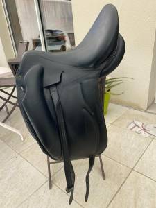 Selle dressage devoucoux mendia 17.5 - 3