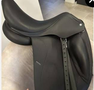 Selle dressage antares signature 17 pouces 2018