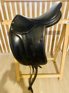 Selle de dressage belloir saumur