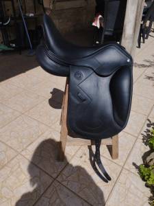 Selle de dressage antarès signature – modèle 2023 