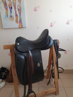 Selle dressage espagnole carlos pinto millénium 16.5 po