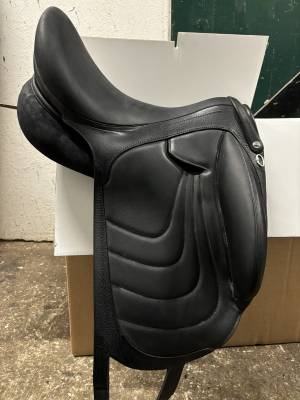 Selle devoucoux dressage neuve