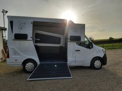 Renault master