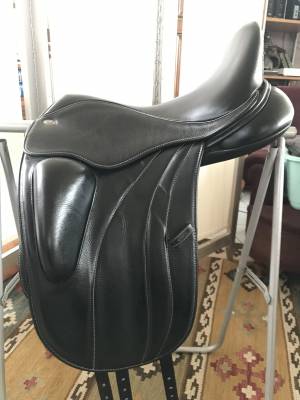 Selle dressage fairfax rebecca 16'5