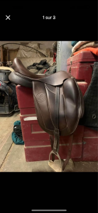 Selle de dressage aachen forestier 