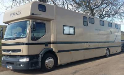 Camion modulable 8 chevaux ou 4 chevaux et 2 calèches