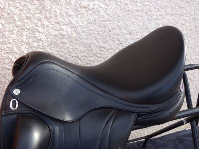 Selle dressage equipe carbone viktoria 17'5