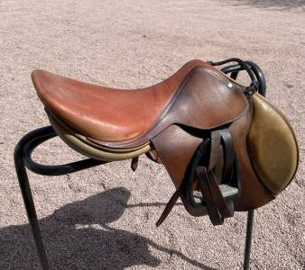 Selle d'équitation anglaise