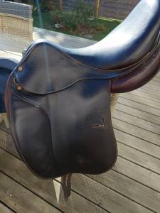 Selle dressage darroze 17.5