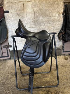 Selle de dressage eric thomas fitter