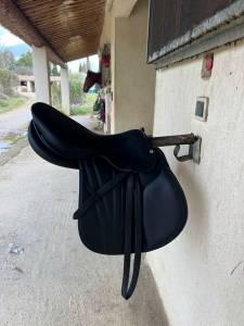 Selle semi creuse noire cso butet 2024