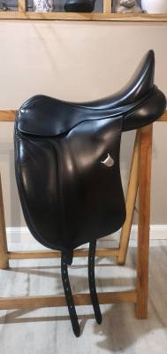 Selle dressage bates isabel cair 17.5