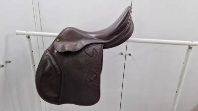 Selle equitation prestige michel robert 17