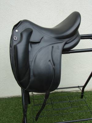 Selle dressage devoucoux mendia 17'