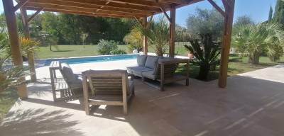 Maison / villa 178 m2 proche Bordeaux + 2 box