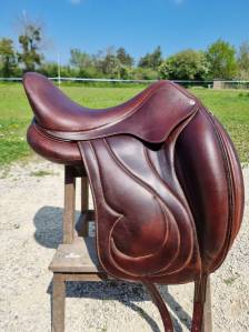 Selle de dressage antares
