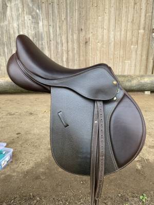 Urgent - selle de cso éric thomas 17,5 pouces
