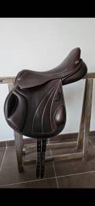 Sella da salto ostacoli  premier equine 17