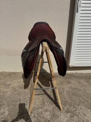 Selle cwd 2gs taille 17