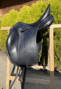 Selle de dressage childéric