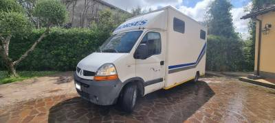 Van trasporto cavalli 2 posti patente b