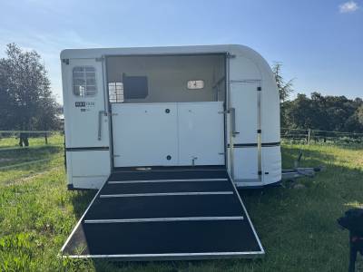 Paardentrailers Equi-Trek Space Treka L 2 Paarden 2014 Tweedehands