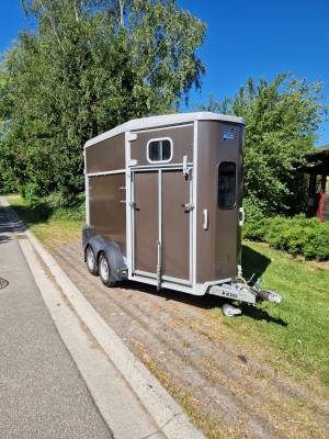 Van IFOR WILLIAMS  HB506