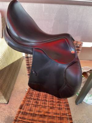 Selle cobra mixte noir 17 ”