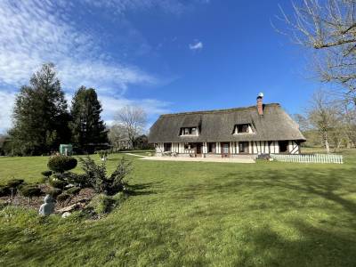 Magnifique ensemble normand sur 3,5 hectares 