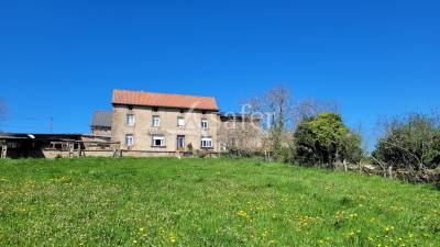 Maison avec dépendances sur 24ha tarn proche aveyron