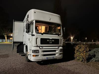 Vente camion man chardron 7 chevaux et 2 appartements