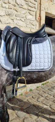 Selle dressage équipe wiktoria 17,5