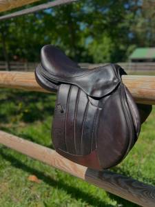 Selle forestier séoul 17.5. quartiers 2a. buffle.