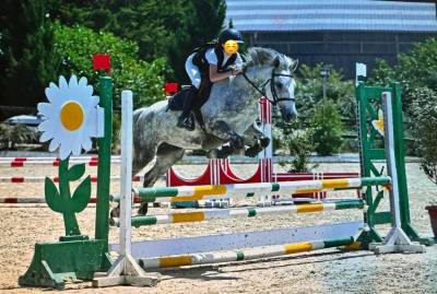 Adorable ponette d pfs 