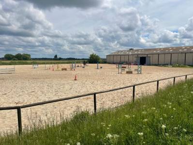 Ecurie avec travaux au sud d'arpajon