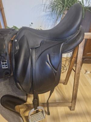 Selle dressage makila lab devoucoux