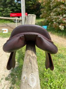 Selle devoucoux 17,5