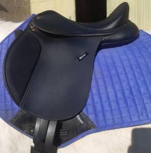 Vend ou échange selle wintec pony 14 pouces