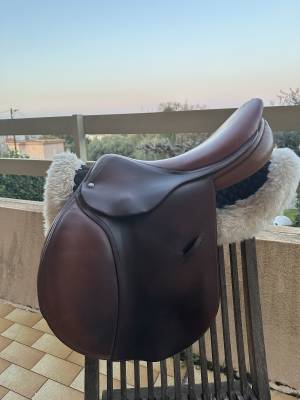 Selle childeric 17 pouces