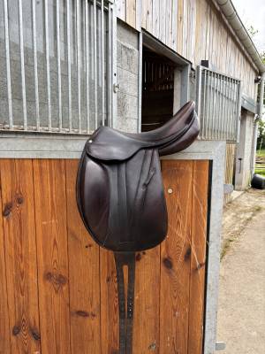 Selle butet dressage 17