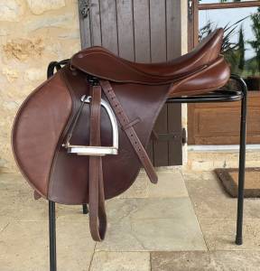 Selle bates caprilli 17.5”