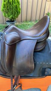 Selle de dressage childeric