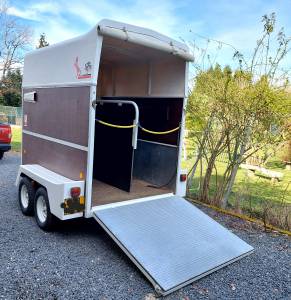 Van bétaillère 2 chevaux