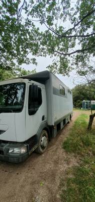 Camion 3 chevaux avec home car.