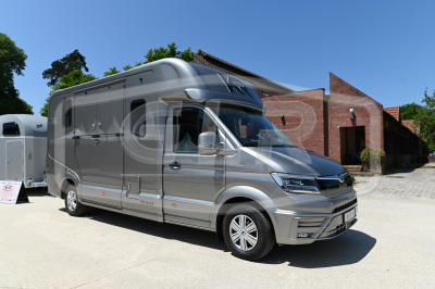 Man 165cv – boite auto – 5 places – krismar stalle – neuf