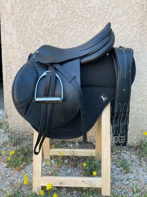 Altra sella forestier mixte 17