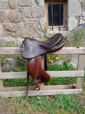 Selle gaston mercier arçon neuf arcade 27