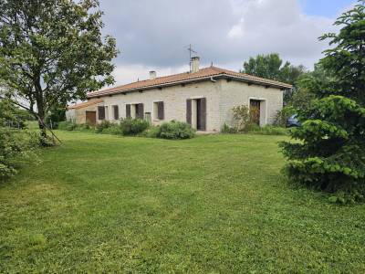 Propiedad ecuestre en venta charente marítimo